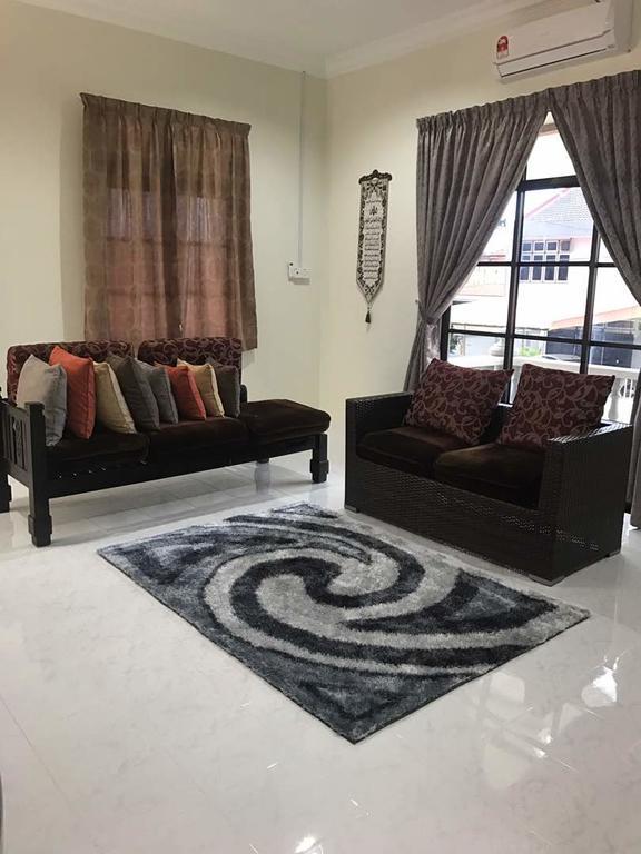 Teratak Tok Wan 1 And 2 Villa Kota Bharu Room photo